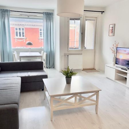 Lovely Central Apartment Helsinki Exterior photo